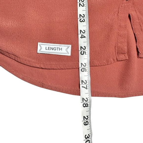 Madewell | Women | Central Drapey Crepe Relaxed Button Up Blouse | Medium - Picture 6 of 10